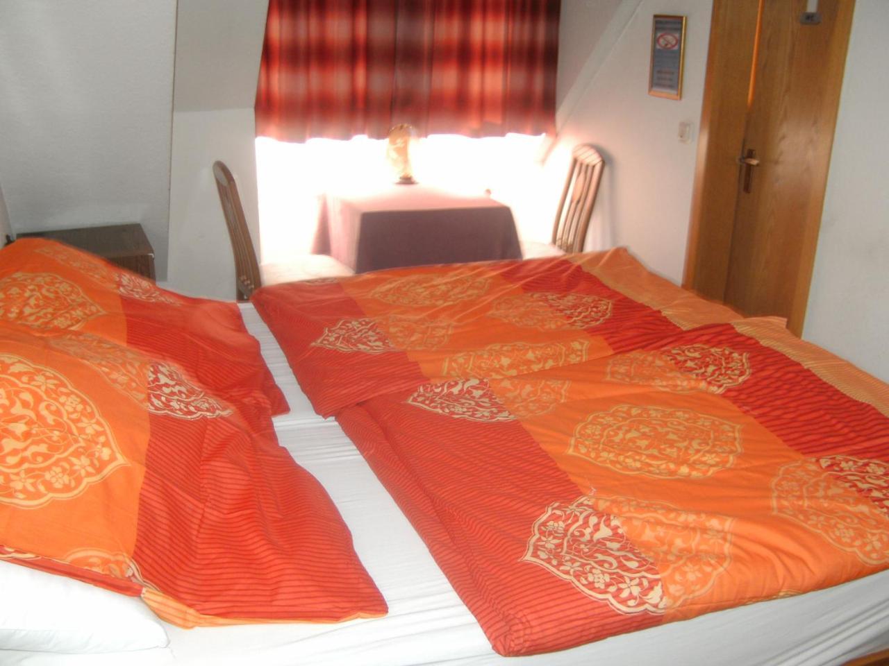 לינדלאר Monteurhotel Garni Alter Olper Hof מראה חיצוני תמונה