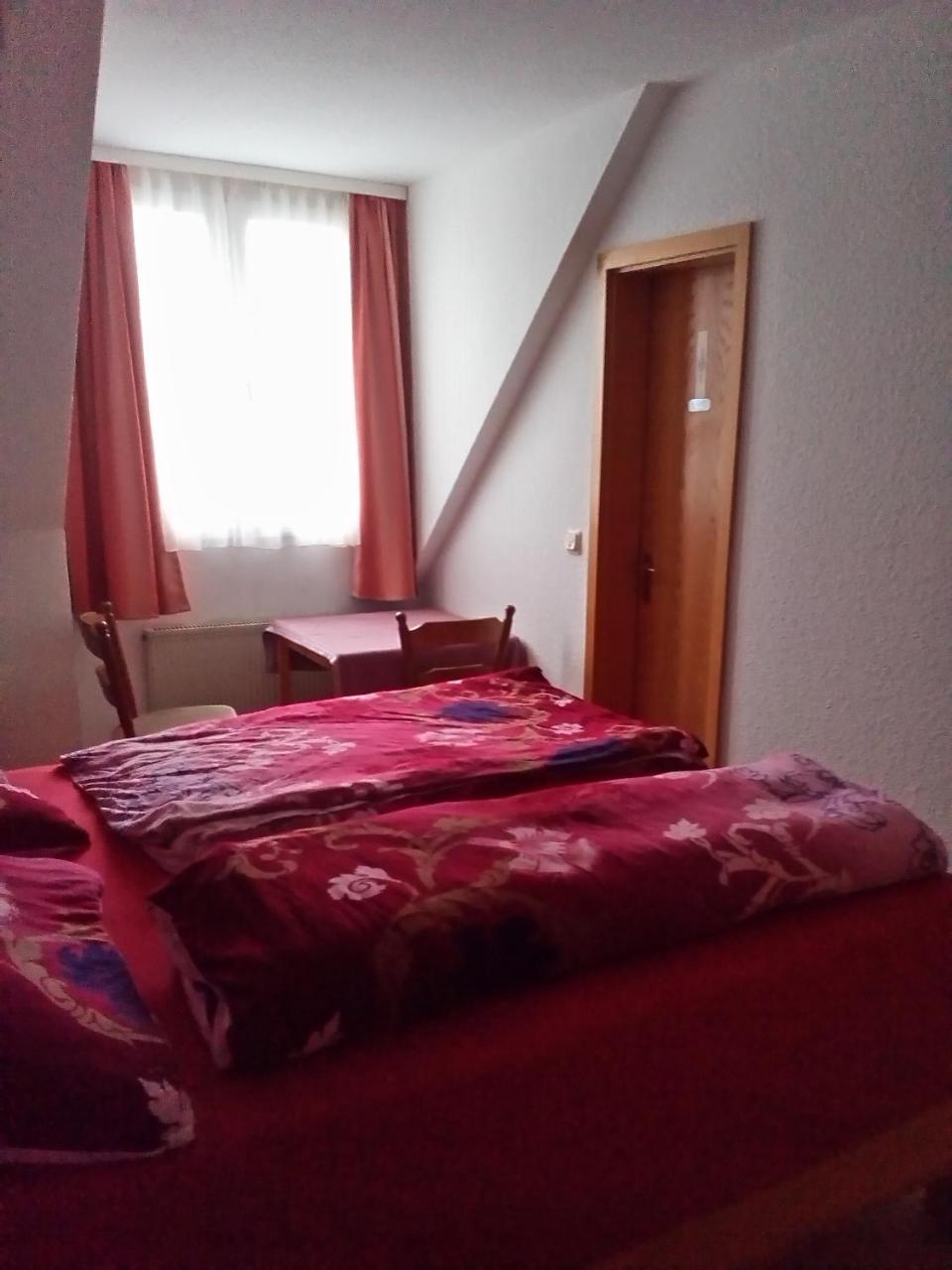 לינדלאר Monteurhotel Garni Alter Olper Hof מראה חיצוני תמונה