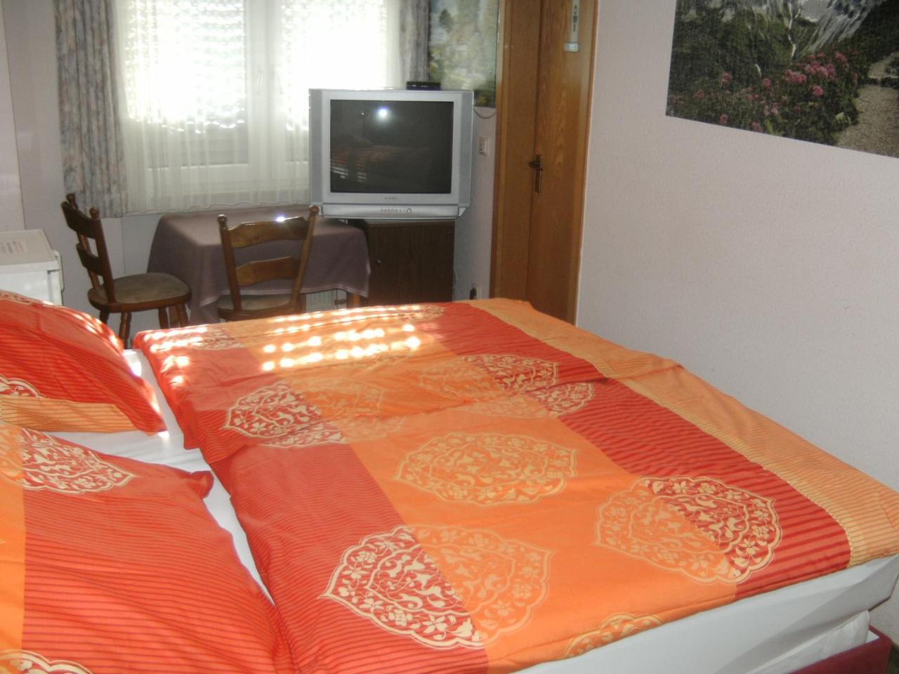 לינדלאר Monteurhotel Garni Alter Olper Hof מראה חיצוני תמונה